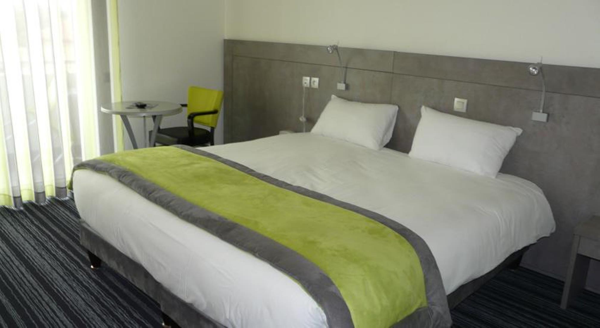 Hotel Le Chatard Sarcey Exterior foto